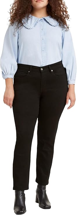 Levi's Women's Classic Straight Jeans in durable non-stretch denim – perfect everyday jeans for women in the United Kingdom