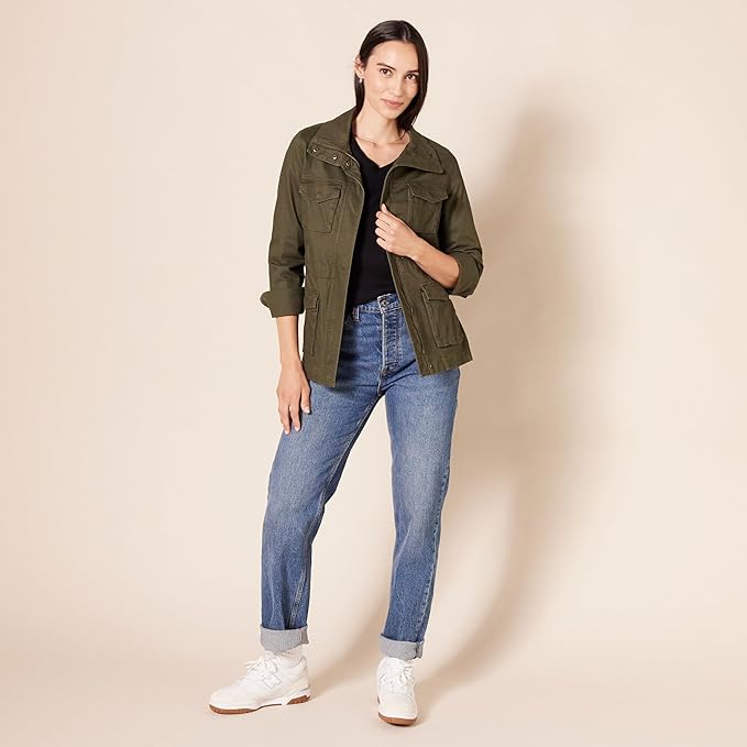 Amazon Essentials Lightweight V-Neck Jumper UK - Image 6