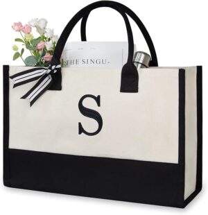 Personalised canvas beach tote bag for women with custom monogram, durable design and stylish look – perfect for UK shoppers