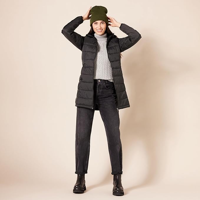 Amazon Essentials Women's Lightweight Water-Resistant Hooded Puffer Coat, Packable and Mid-Thigh, for women across the United Kingdom
